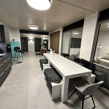 Luxurioeses Direkt Am Kanal 125 M² - Youpartments Apartment *