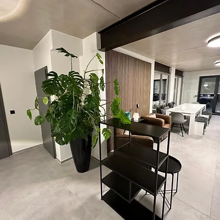 Luxurioeses Direkt Am Kanal 125 M² - Youpartments *