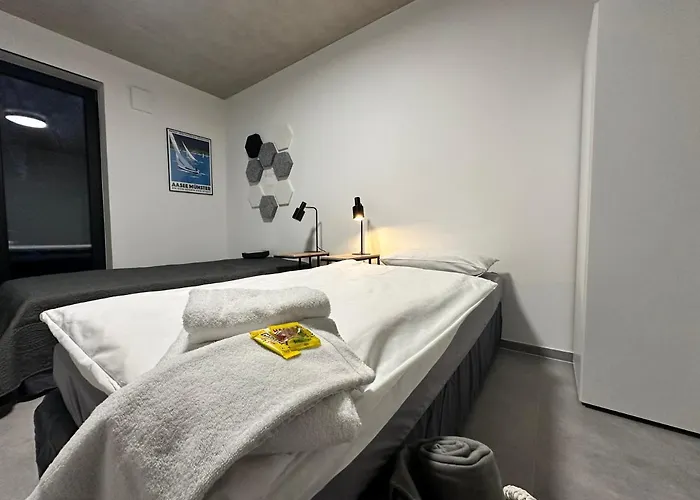 Luxurioeses Direkt Am Kanal 125 M² - Youpartments *